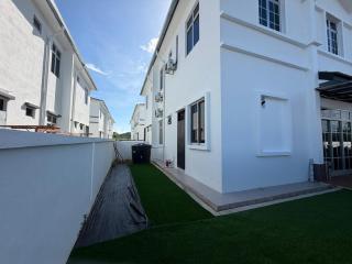 FM White House Kangar Family Homestay - 8