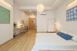 The Golden Glow Studio Private Self-Check In Center District 10 - 5