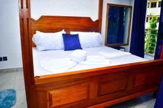 Living Good Homes - 4