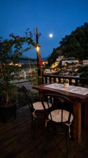 Timo's Guest House - 9