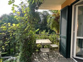 Villa Vista Verde Lake View, Private Garden & Parking - 2