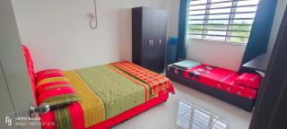 Razin Homestay UTP Seri Iskandar - 1