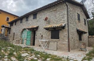 Scenic Holiday Home in Fematre di Visso Sibillini Mountains - 1