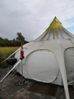 Ældre Glamping Telt Med Vildmarksbad På En Bondegård - 0