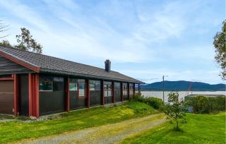 Nice Home In Holmedal With House A Panoramic View - 9