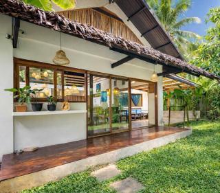 A beautiful villa near a beautiful beach - 0