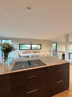 Brand-New Exclusive House with Rooftop Terrace - 5