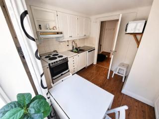 Charming Stay in Old Town - 6