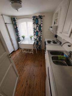 Charming Stay in Old Town - 3