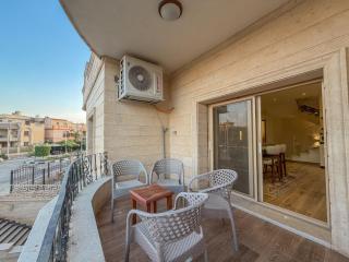 Duplex 2BR with Rooftop Terrace Steps to Garden 8 - 9
