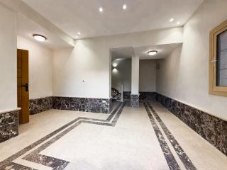 Duplex 2BR with Rooftop Terrace Steps to Garden 8 - 4