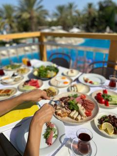DoubleTree by Hilton Bodrum Isil Club Ultra All-Inclusive Resort - 7