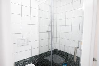 Designed Apartment near the Central Bus Station! - 9