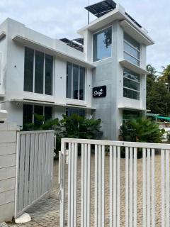 Eirlys Varkala - 0