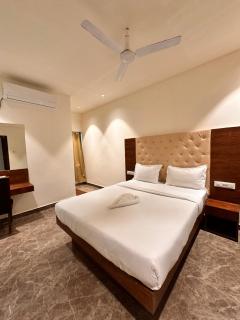 Hotel Capcon Hyderabad Airport - 4