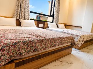 Hotel Shankar Place & Restaurant - 1