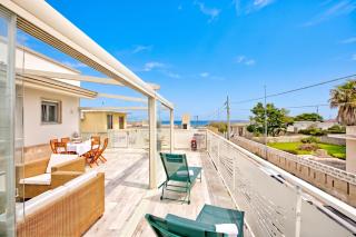 Villa Na' Lu' With Sea View Apartments - 5