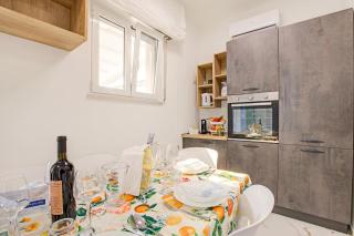 Villa Na' Lu' With Sea View Apartments - 2