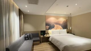 Atour Hotel Shangrao Central Square - 4