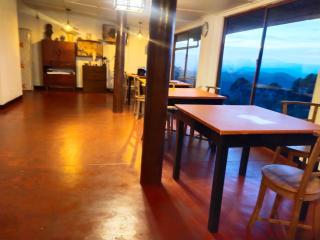 MUNRO HAPUTALE lucky restaurant - 1