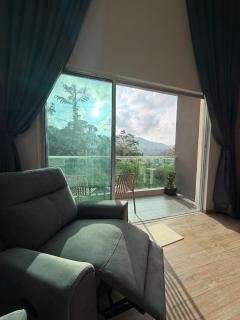 The Pinewood Penthouse - 2