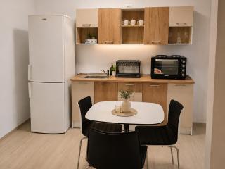 Jafar 3 - Comfort 2BR with Private Balcony - 7