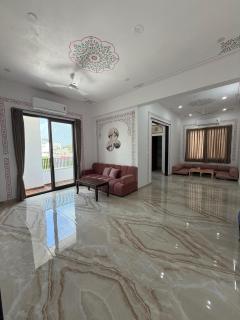Rani Mahal - 2BHK Heritage Style Suite - 0