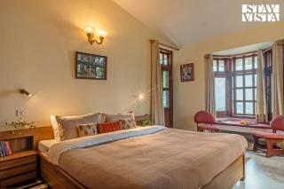 StayVista at Gulposh Villa with BBQ & Bonfire - 2