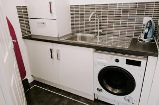 Renovated 3-Bed, 3-Bath Home with Garden - 2