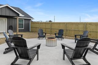 Royal Flush Villa - King Bed near WinStar - 1