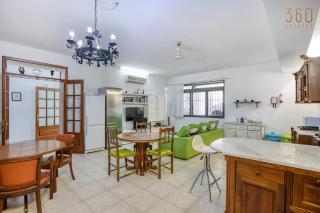 Four Bedroom Sliema Apartment near the Seafront - 2