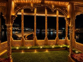 CASTLE GROUP OF HOUSEBOATs - 9