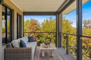 Life's Better Beachside - Luxury in Normanville - 5
