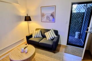 The Valley Hideaway - Romantic Couples Getaway - 7