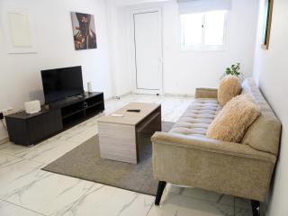 1BD Beach Apartment - 9