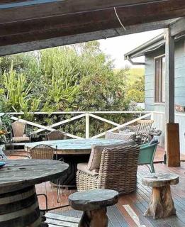 Roseys Beach House - 3 mins to Second Valley Beach - 5