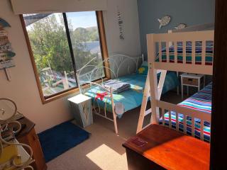 Roseys Beach House - 3 mins to Second Valley Beach - 1