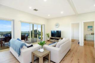 Sunset Sands - Family Getaway with Coastal views - 3