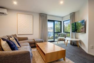 The Gold Rise - Two Living Areas - Lake Views - 5