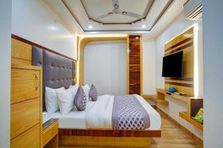 Golden Crown Hotel delhi - 1