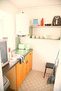 Studio 1 Main St Carrick - 20 steps from everything - 2