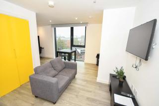 Spacious & Bright Studio in Central Sheffield - 0
