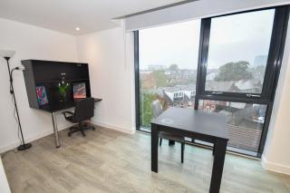 Spacious & Bright Studio in Central Sheffield - 9