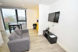 Spacious & Bright Studio in Central Sheffield - 3