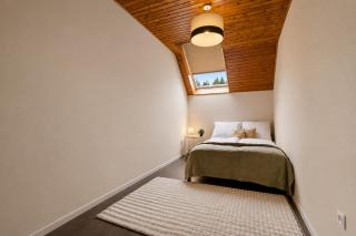 Castle View Rooftop Terrace Penthouse 5BR Old Town - 1