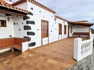 VV La Casita de Nina "by henrypole home" - 0