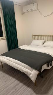CBD area City center 2bedrooms 1 livingroom ,1 kitchen and 1 bathroom 89sqm - 2