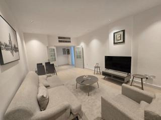 2 Bed room Apartment Luxurious - Abu Dhabi - 0