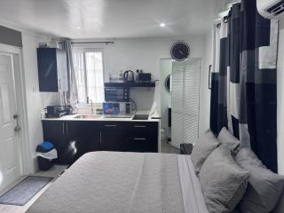 Good Stay Apartments and Car Rentals - 4