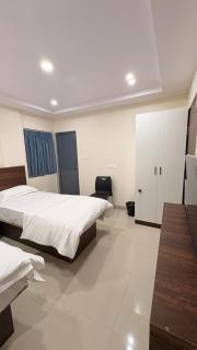 Sri Raj Residency - 9
